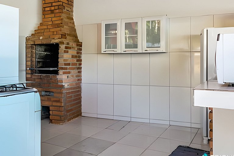 Suíte charmosa perto da Praia do Curral e Cachoeira