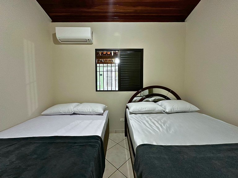 Casa do Curral | Casa novinha e perto de tudo!