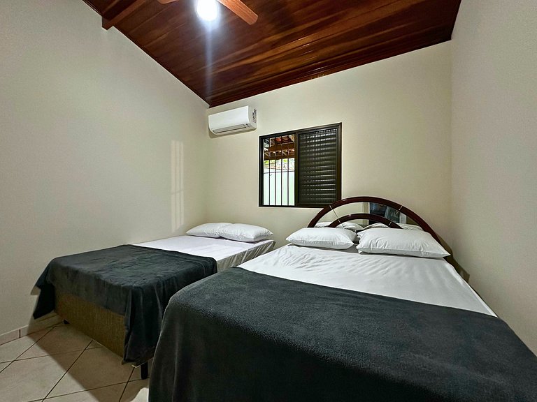 Casa do Curral | Casa novinha e perto de tudo!