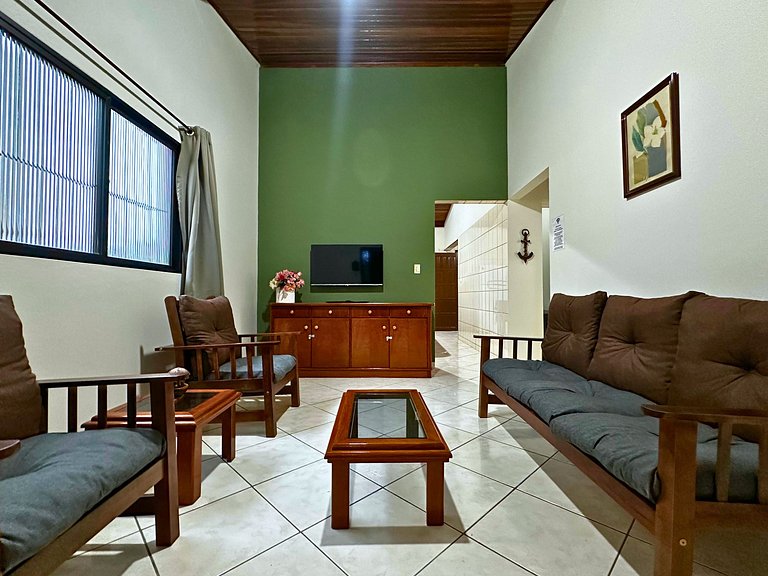 Casa do Curral | Casa novinha e perto de tudo!