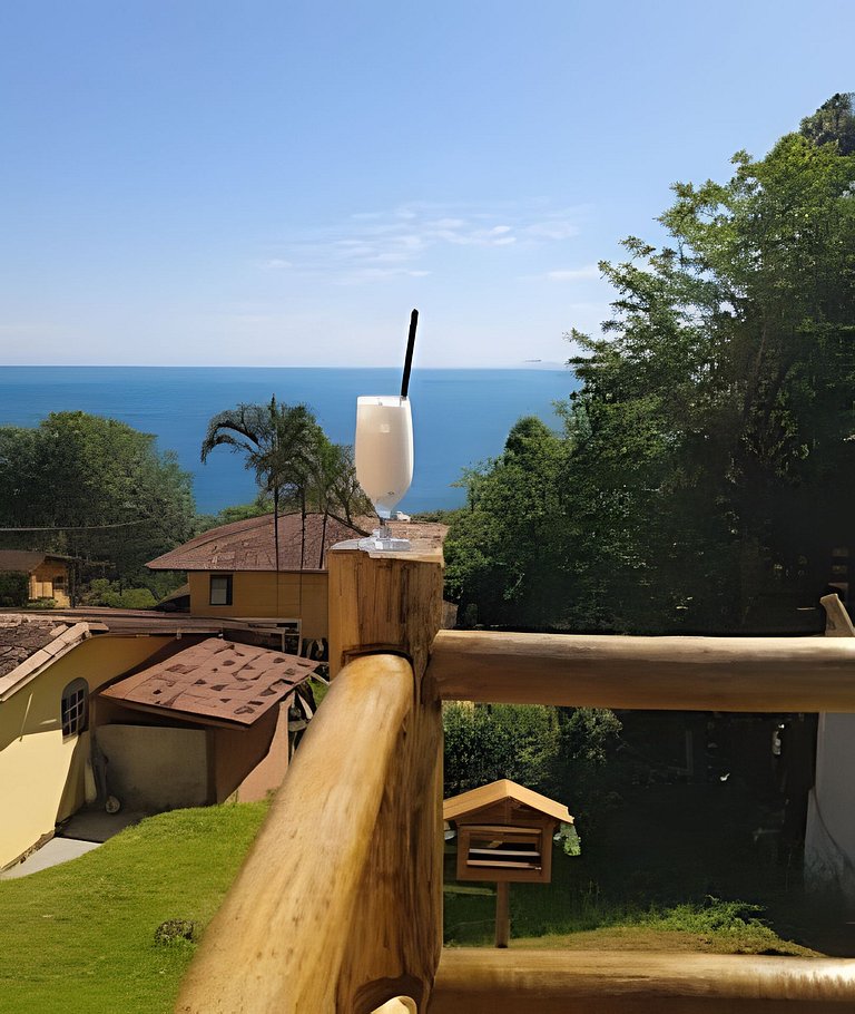 Mirante do Borrifos | Piscina, mar e sossego