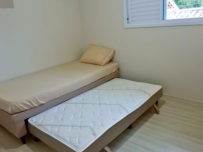 Portal da Olaria | Casa com piscina a 200m da praia