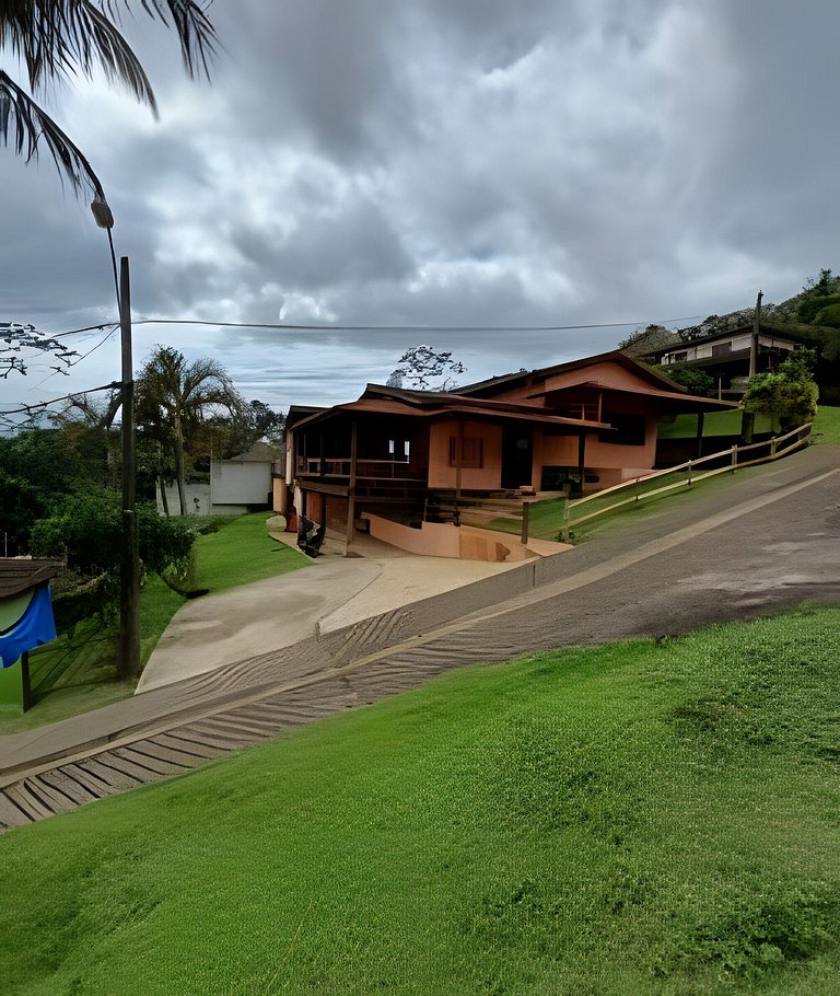 Casa Mirante | Casa familiar com vista incrível