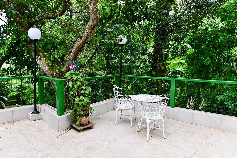 Ateliê & Suítes Feiticeira - suíte com cachoeira