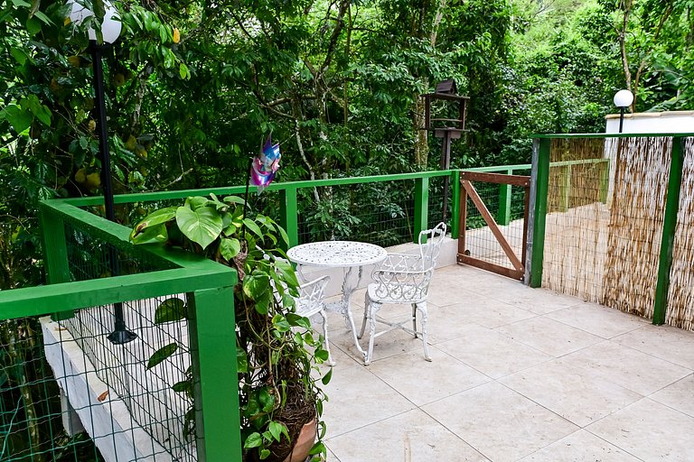 Ateliê & Suítes Feiticeira - suíte com cachoeira