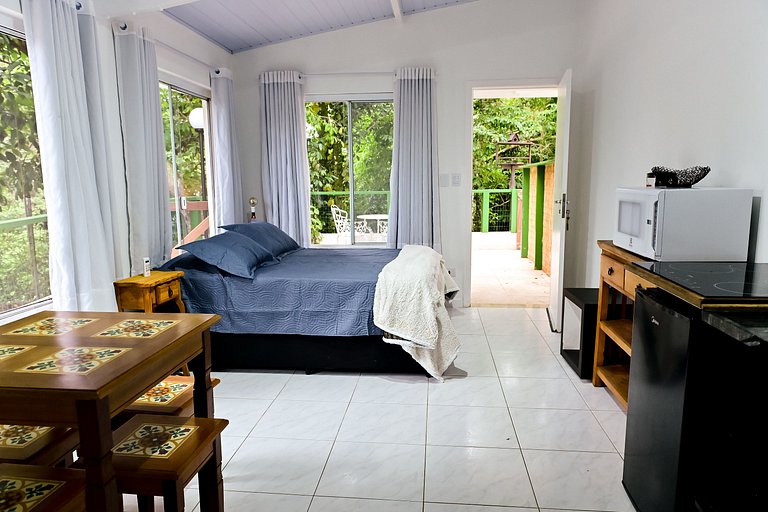 Ateliê & Suítes Feiticeira - pertinho da praia