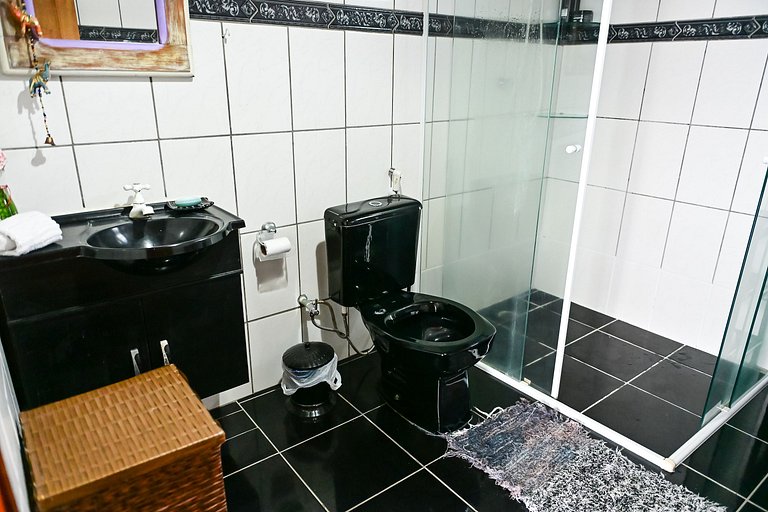 Vista Bela - Casa espaçosa e pertinho de tudo