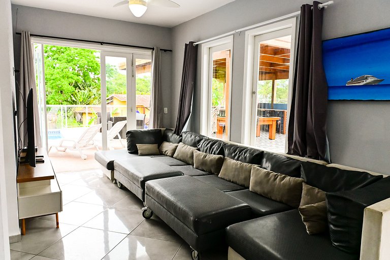 Casa Feiticeira – Piscina & conforto a 750m da praia