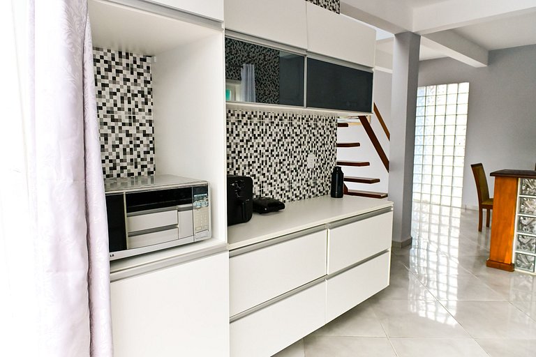 Casa Feiticeira – Piscina & conforto a 750m da praia