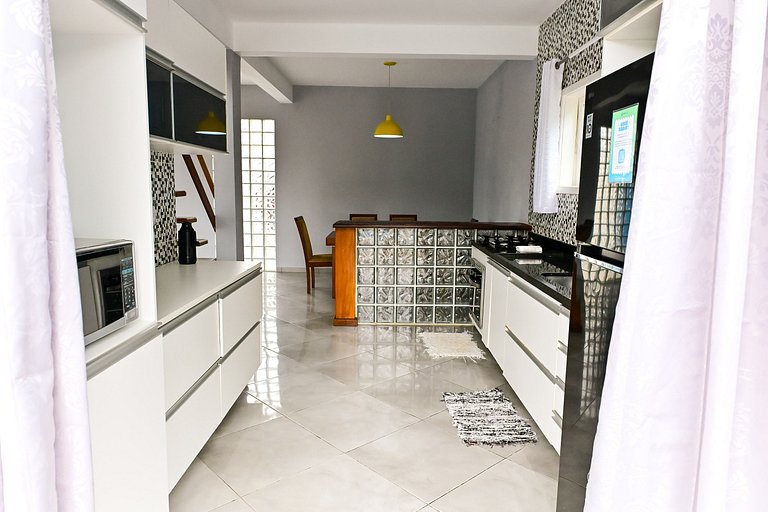 Casa Feiticeira – Piscina & conforto a 750m da praia