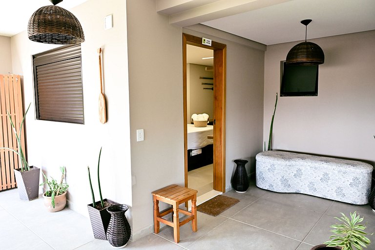 Studio Pacuíba | Banheira, piscina e café da manhã