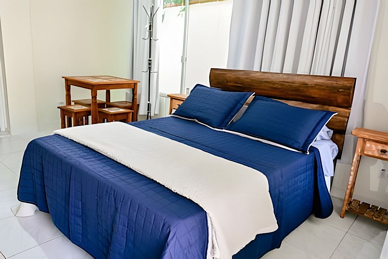 Jubarte Chalés - suíte com cozinha na cachoeira