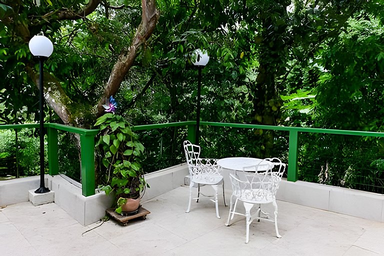 Jubarte Chalés - suíte com cozinha na cachoeira