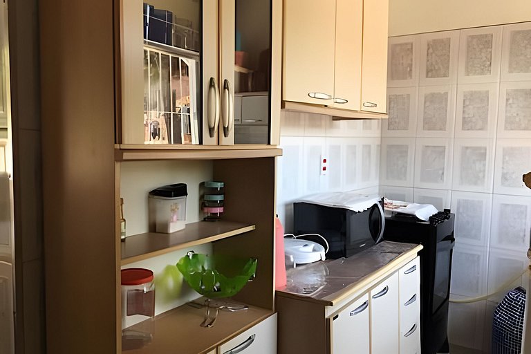 Refúgio Aconchego - 2 dorms com ar e quintal amplo