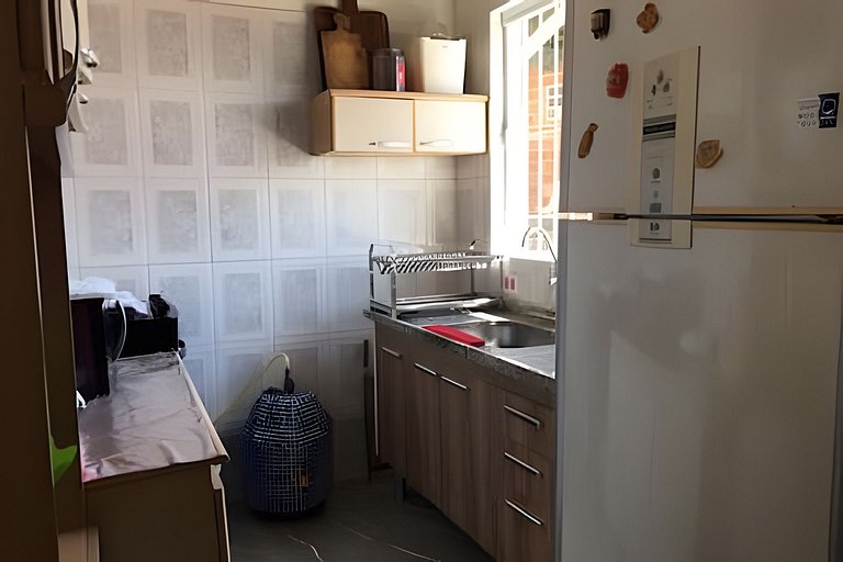 Refúgio Aconchego - 2 dorms com ar e quintal amplo