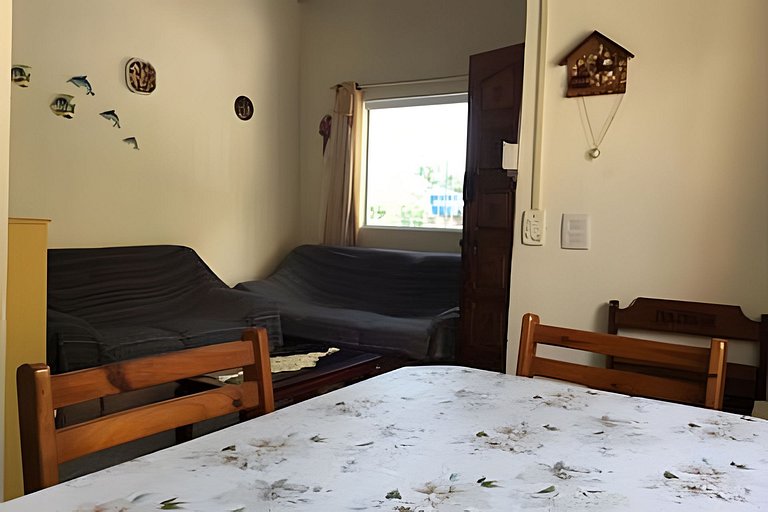 Refúgio Aconchego - 2 dorms com ar e quintal amplo