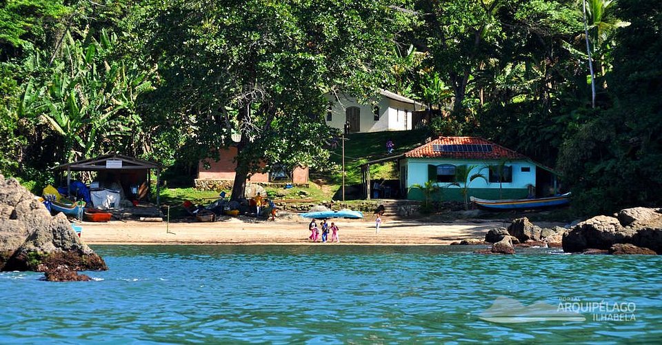 Trilha das Praias Mansa e Vermelha: um roteiro de ecoturismo em Ilhabela